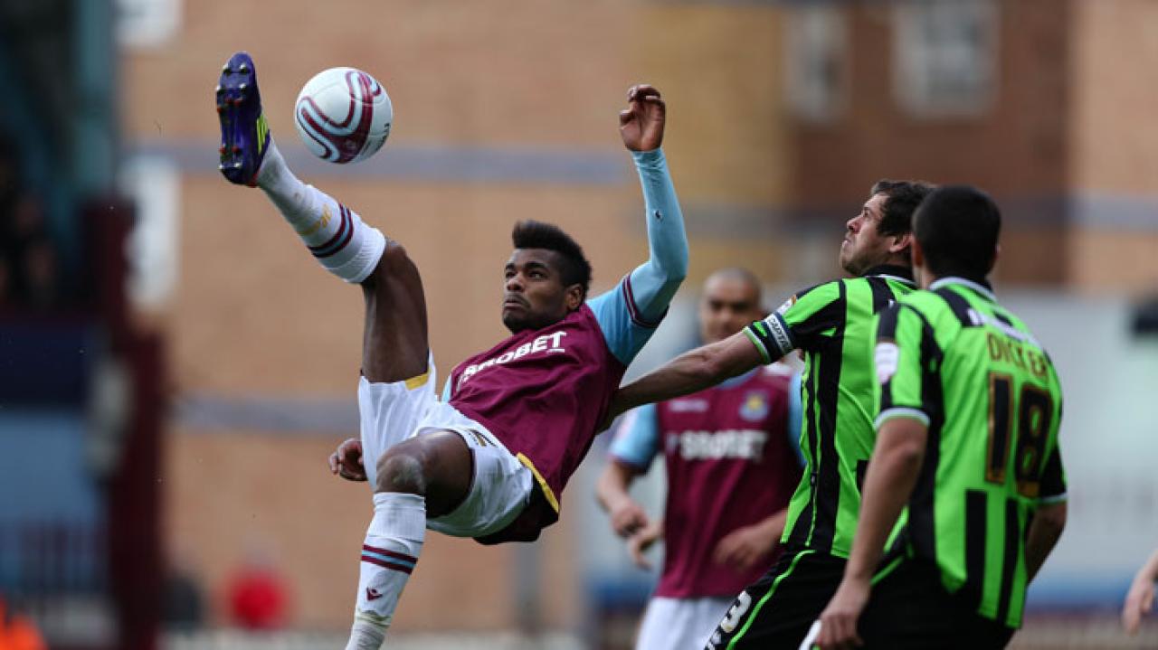 West Ham United vs Brighton & Hove Albion LIVE: Premier League